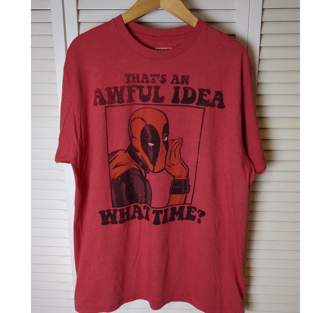 Marvel Deadpool T-Shirt XL‎ Men's Red Graphic Tee Tagless Cotton Poly Blend